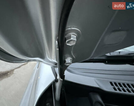 Серый Тойота Королла, объемом двигателя 1.33 л и пробегом 154 тыс. км за 7800 $, фото 28 на Automoto.ua