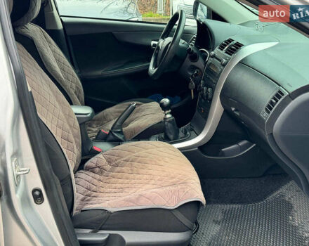 Серый Тойота Королла, объемом двигателя 1.3 л и пробегом 137 тыс. км за 7490 $, фото 20 на Automoto.ua