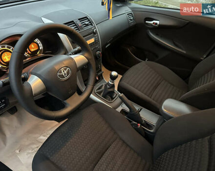 Серый Тойота Королла, объемом двигателя 1.33 л и пробегом 154 тыс. км за 7800 $, фото 8 на Automoto.ua