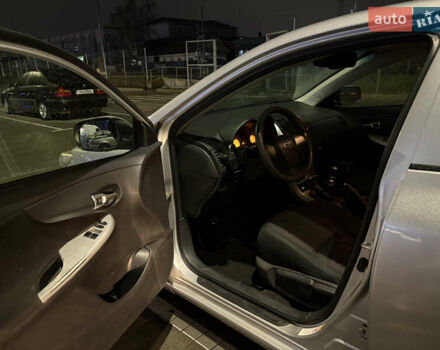 Сірий Тойота Королла, об'ємом двигуна 1.3 л та пробігом 204 тис. км за 7500 $, фото 5 на Automoto.ua