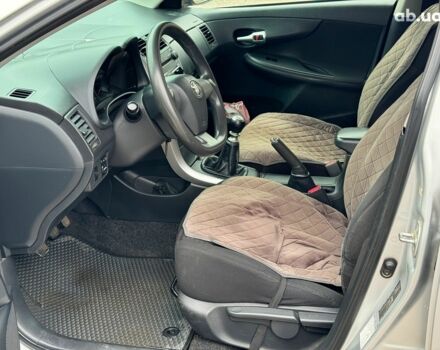 Сірий Тойота Королла, об'ємом двигуна 1.3 л та пробігом 137 тис. км за 7490 $, фото 12 на Automoto.ua