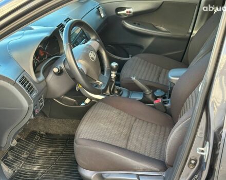 Серый Тойота Королла, объемом двигателя 1.3 л и пробегом 219 тыс. км за 7990 $, фото 8 на Automoto.ua