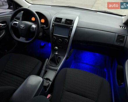 Сірий Тойота Королла, об'ємом двигуна 1.33 л та пробігом 138 тис. км за 7650 $, фото 27 на Automoto.ua