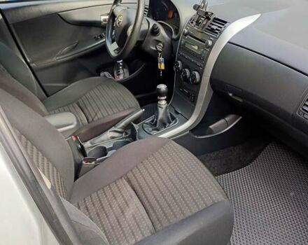 Серый Тойота Королла, объемом двигателя 1.6 л и пробегом 199 тыс. км за 9500 $, фото 1 на Automoto.ua