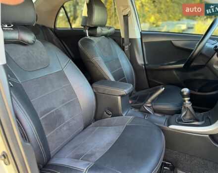 Серый Тойота Королла, объемом двигателя 1.6 л и пробегом 265 тыс. км за 7899 $, фото 18 на Automoto.ua