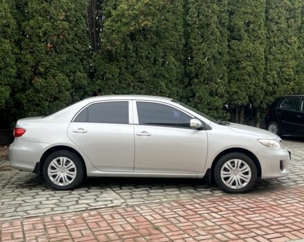 Серый Тойота Королла, объемом двигателя 1.6 л и пробегом 208 тыс. км за 8800 $, фото 2 на Automoto.ua