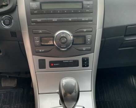 Серый Тойота Королла, объемом двигателя 1.6 л и пробегом 174 тыс. км за 8500 $, фото 5 на Automoto.ua