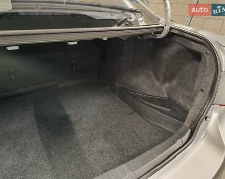 Сірий Тойота Королла, об'ємом двигуна 1.33 л та пробігом 147 тис. км за 9000 $, фото 13 на Automoto.ua