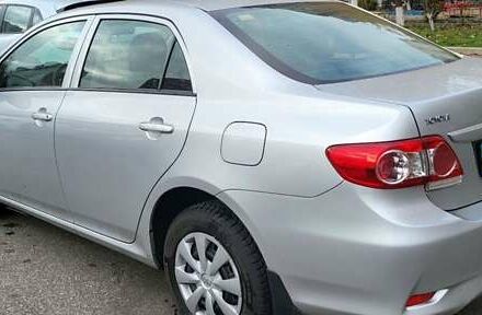 Серый Тойота Королла, объемом двигателя 1.33 л и пробегом 65 тыс. км за 9888 $, фото 1 на Automoto.ua