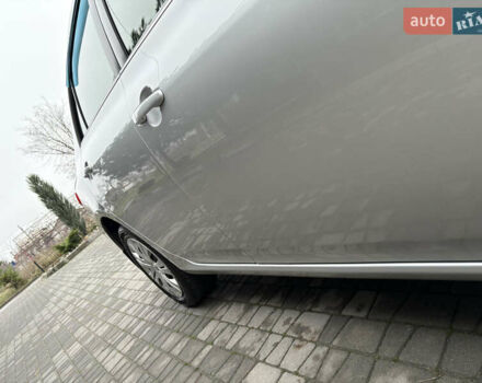 Сірий Тойота Королла, об'ємом двигуна 1.6 л та пробігом 85 тис. км за 12450 $, фото 16 на Automoto.ua
