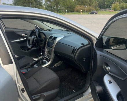 Сірий Тойота Королла, об'ємом двигуна 1.6 л та пробігом 234 тис. км за 8500 $, фото 9 на Automoto.ua