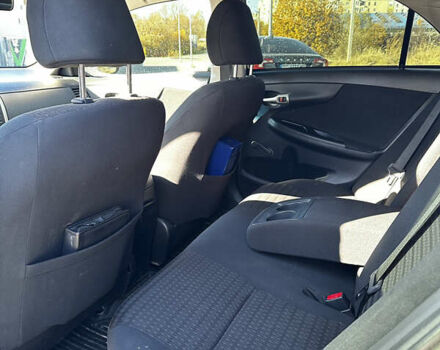 Серый Тойота Королла, объемом двигателя 1.6 л и пробегом 173 тыс. км за 8500 $, фото 10 на Automoto.ua