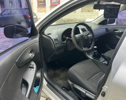 Серый Тойота Королла, объемом двигателя 1.6 л и пробегом 208 тыс. км за 8800 $, фото 9 на Automoto.ua