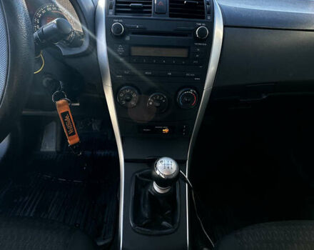 Серый Тойота Королла, объемом двигателя 1.6 л и пробегом 173 тыс. км за 8500 $, фото 8 на Automoto.ua