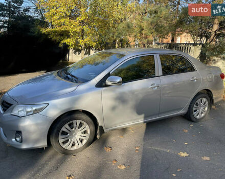 Тойота Королла 2011 в Хмельницком на Automoto.ua Серый Тойота Королла, объемом двигателя 1.6 л и пробегом 118 тыс. км за 8500 $, фото 3 на Automoto.ua
