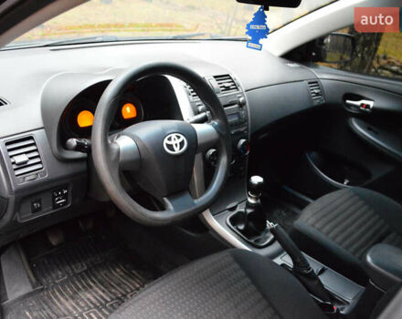 Серый Тойота Королла, объемом двигателя 1.3 л и пробегом 188 тыс. км за 9000 $, фото 9 на Automoto.ua