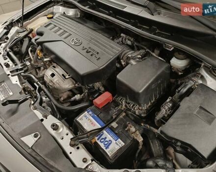 Сірий Тойота Королла, об'ємом двигуна 1.33 л та пробігом 147 тис. км за 9000 $, фото 31 на Automoto.ua