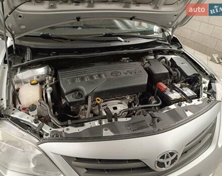 Сірий Тойота Королла, об'ємом двигуна 1.33 л та пробігом 147 тис. км за 9000 $, фото 30 на Automoto.ua