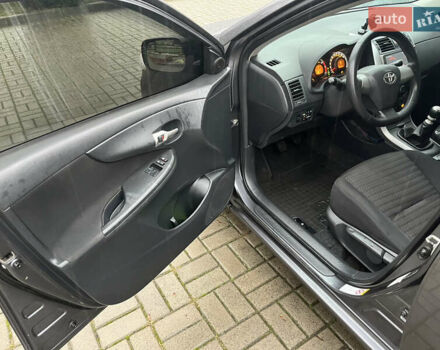 Серый Тойота Королла, объемом двигателя 1.33 л и пробегом 208 тыс. км за 6300 $, фото 8 на Automoto.ua