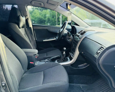 Сірий Тойота Королла, об'ємом двигуна 1.6 л та пробігом 280 тис. км за 6899 $, фото 29 на Automoto.ua