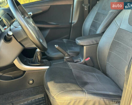 Серый Тойота Королла, объемом двигателя 1.6 л и пробегом 265 тыс. км за 7899 $, фото 19 на Automoto.ua