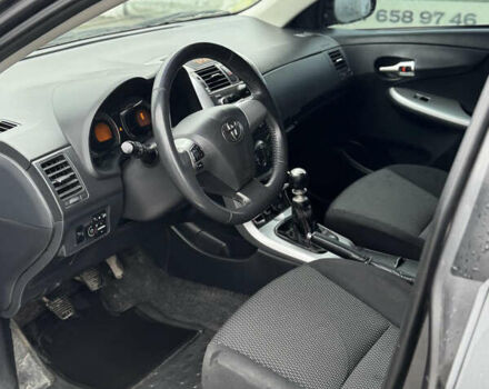 Серый Тойота Королла, объемом двигателя 1.6 л и пробегом 283 тыс. км за 6900 $, фото 9 на Automoto.ua