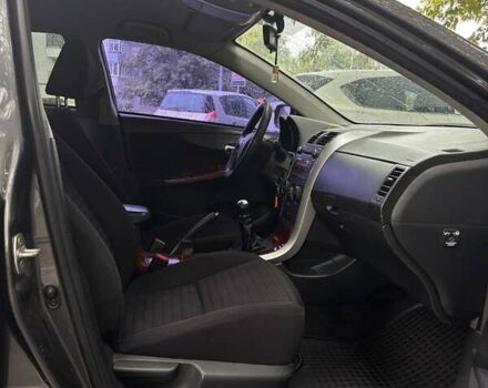 Сірий Тойота Королла, об'ємом двигуна 1.33 л та пробігом 260 тис. км за 6500 $, фото 11 на Automoto.ua