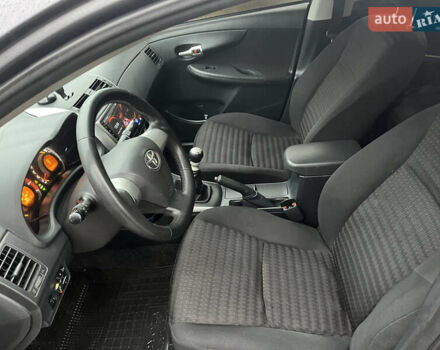 Серый Тойота Королла, объемом двигателя 1.33 л и пробегом 211 тыс. км за 6300 $, фото 6 на Automoto.ua