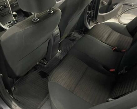 Серый Тойота Королла, объемом двигателя 1.6 л и пробегом 147 тыс. км за 7700 $, фото 4 на Automoto.ua