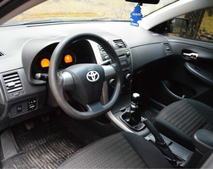 Серый Тойота Королла, объемом двигателя 1.3 л и пробегом 187 тыс. км за 9000 $, фото 7 на Automoto.ua