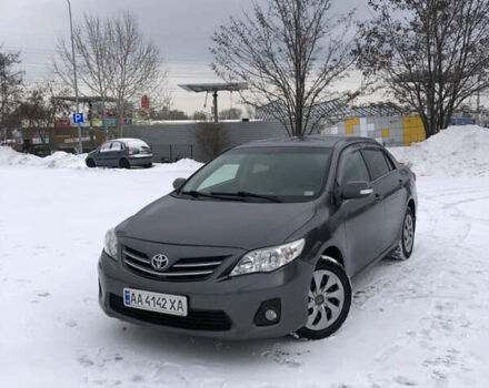 Серый Тойота Королла, объемом двигателя 1.6 л и пробегом 265 тыс. км за 9000 $, фото 2 на Automoto.ua