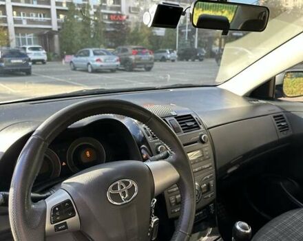 Сірий Тойота Королла, об'ємом двигуна 1.6 л та пробігом 200 тис. км за 8900 $, фото 17 на Automoto.ua