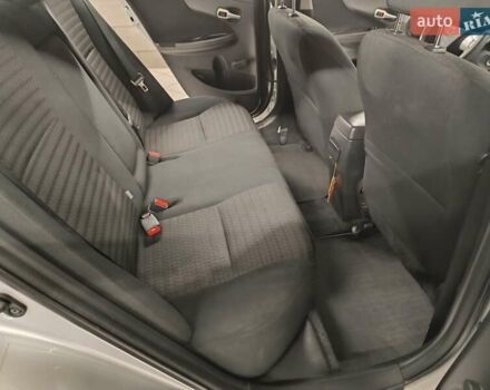 Сірий Тойота Королла, об'ємом двигуна 1.33 л та пробігом 147 тис. км за 9000 $, фото 24 на Automoto.ua