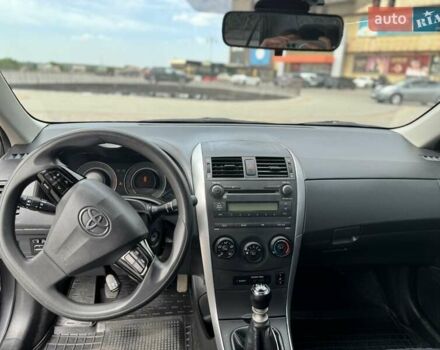 Серый Тойота Королла, объемом двигателя 1.6 л и пробегом 174 тыс. км за 10000 $, фото 11 на Automoto.ua