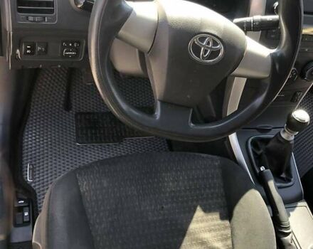 Сірий Тойота Королла, об'ємом двигуна 1.33 л та пробігом 174 тис. км за 7500 $, фото 9 на Automoto.ua