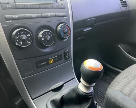 Серый Тойота Королла, объемом двигателя 1.6 л и пробегом 208 тыс. км за 8800 $, фото 16 на Automoto.ua