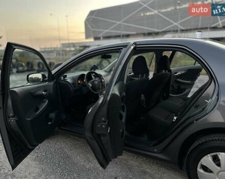 Сірий Тойота Королла, об'ємом двигуна 1.3 л та пробігом 140 тис. км за 7100 $, фото 9 на Automoto.ua