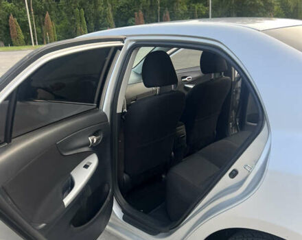 Сірий Тойота Королла, об'ємом двигуна 1.6 л та пробігом 234 тис. км за 8500 $, фото 6 на Automoto.ua