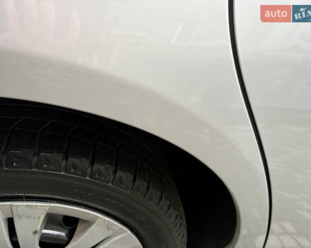 Сірий Тойота Королла, об'ємом двигуна 1.6 л та пробігом 85 тис. км за 12450 $, фото 13 на Automoto.ua