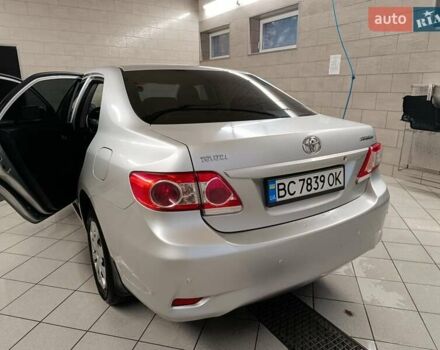 Сірий Тойота Королла, об'ємом двигуна 1.33 л та пробігом 147 тис. км за 9000 $, фото 10 на Automoto.ua