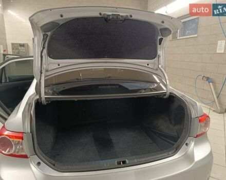 Сірий Тойота Королла, об'ємом двигуна 1.33 л та пробігом 147 тис. км за 9000 $, фото 12 на Automoto.ua
