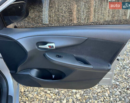 Серый Тойота Королла, объемом двигателя 1.3 л и пробегом 200 тыс. км за 6299 $, фото 14 на Automoto.ua
