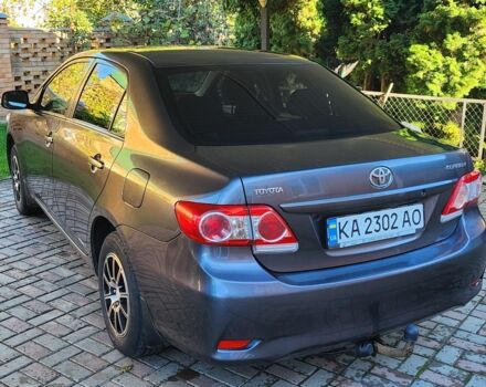 Сірий Тойота Королла, об'ємом двигуна 1.3 л та пробігом 177 тис. км за 7500 $, фото 4 на Automoto.ua