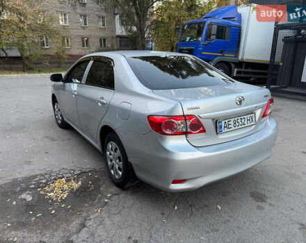 Сірий Тойота Королла, об'ємом двигуна 1.33 л та пробігом 223 тис. км за 8000 $, фото 6 на Automoto.ua