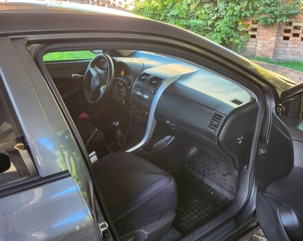 Сірий Тойота Королла, об'ємом двигуна 1.3 л та пробігом 177 тис. км за 7500 $, фото 7 на Automoto.ua