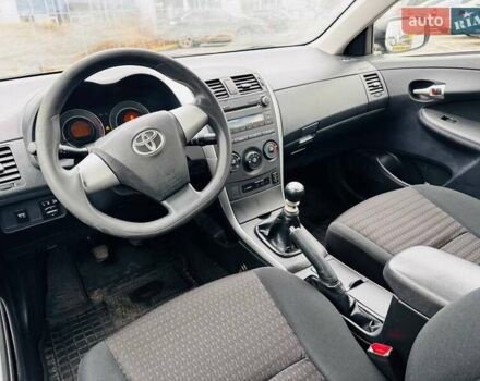 Серый Тойота Королла, объемом двигателя 1.33 л и пробегом 270 тыс. км за 5300 $, фото 23 на Automoto.ua