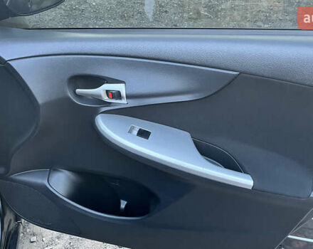 Сірий Тойота Королла, об'ємом двигуна 1.6 л та пробігом 240 тис. км за 9200 $, фото 35 на Automoto.ua