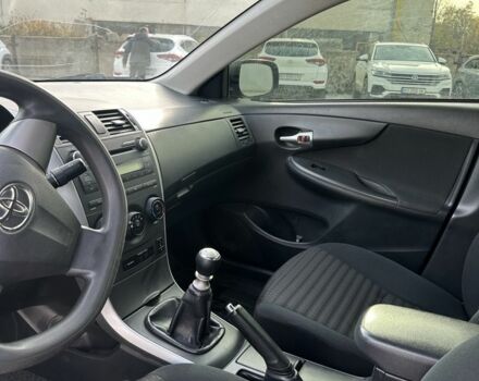 Сірий Тойота Королла, об'ємом двигуна 1.33 л та пробігом 290 тис. км за 5350 $, фото 6 на Automoto.ua