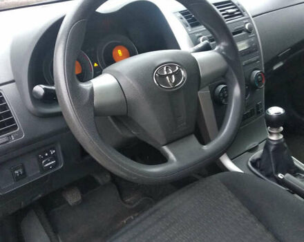 Серый Тойота Королла, объемом двигателя 1.33 л и пробегом 135 тыс. км за 7600 $, фото 4 на Automoto.ua