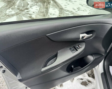 Серый Тойота Королла, объемом двигателя 1.33 л и пробегом 297 тыс. км за 5800 $, фото 4 на Automoto.ua